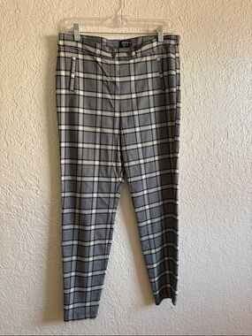 Soho Gray Plaid Ankle Pants